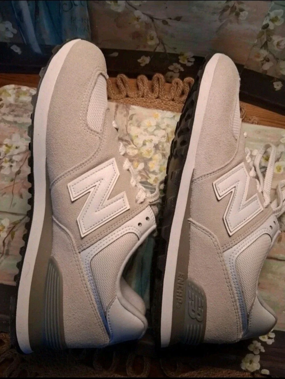 New Balance new* missing